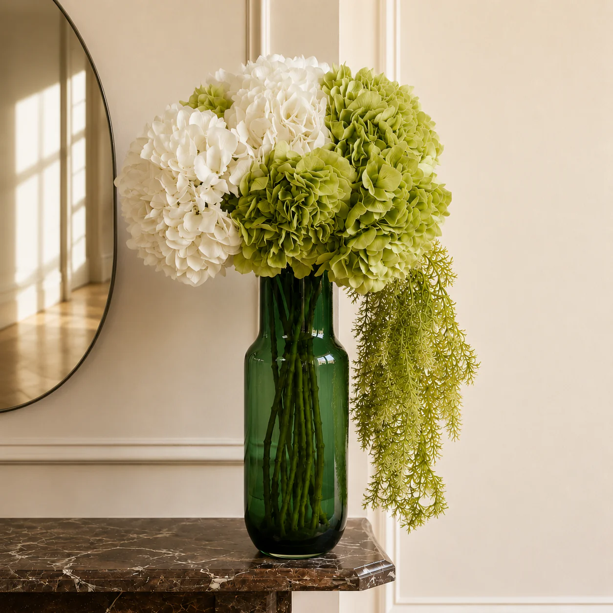 Bouquet d'Hortensias verts et blancs 8 tiges - Image 2